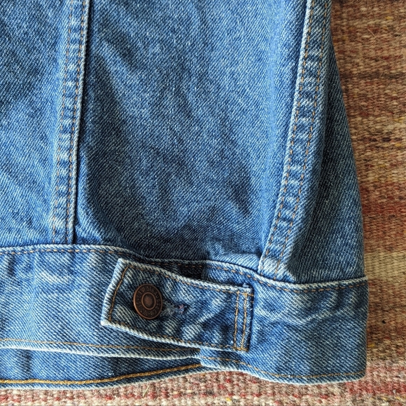 SOLD! 1970s Levis Orange Tab Denim Jacket - Picture 9 of 9